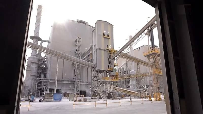 بالفيديو.. مصنع الألمنيوم برأس الخير يحقق الأمن الغذائي