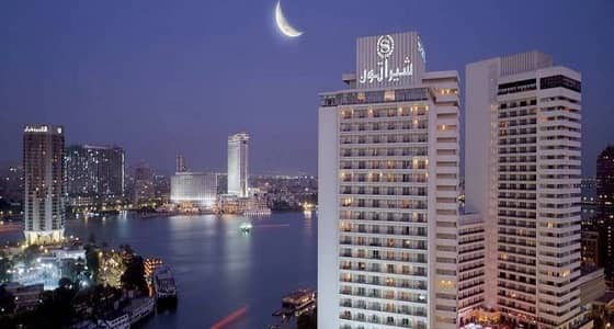 بالفيديو .. اندلاع حريق بفندق " شيراتون " القاهرة