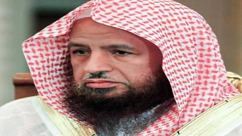 الخضير: الحجامة تجوز للمحرم وإن تطلبت حلق شيء من الشعر
