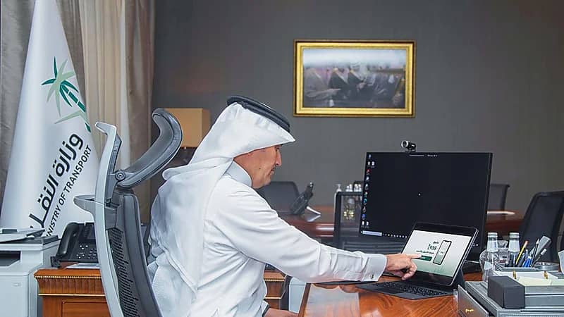 وزير النقل والخدمات اللوجستية يدشّن تطبيق 938