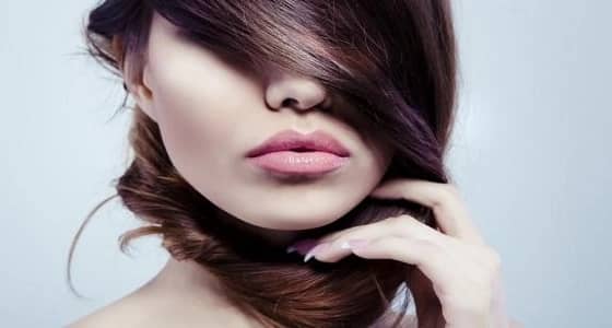 تمرين بسيط يمنحك شفاه ممتلئة مفعمة بالأنوثة