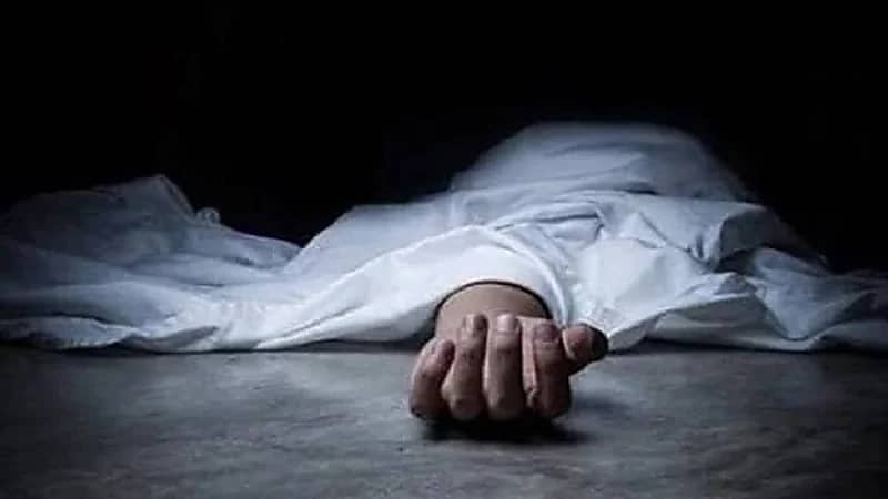 موظف يتخلص من حياته بتناول حبوب الغلال لاتهامه بإهدار المال العام