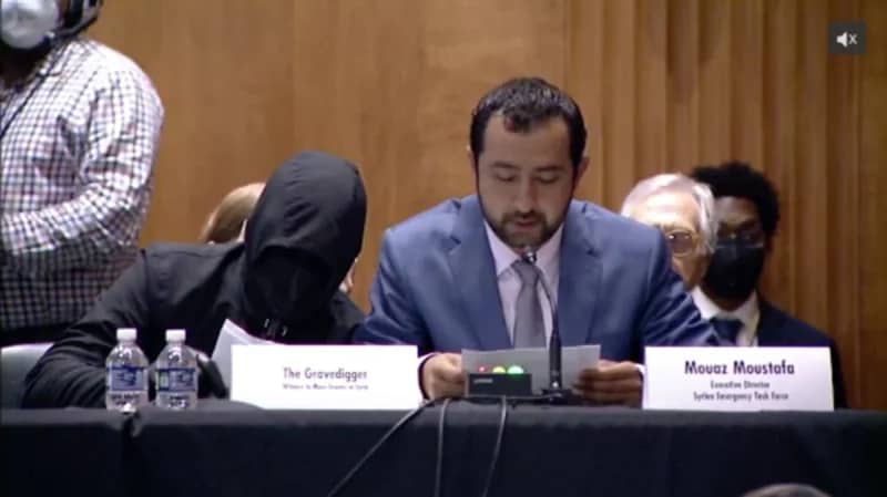 حفار قبور يروي مشاهد مروعة عن تعذيب النظام السوري للأطفال والمدنيين