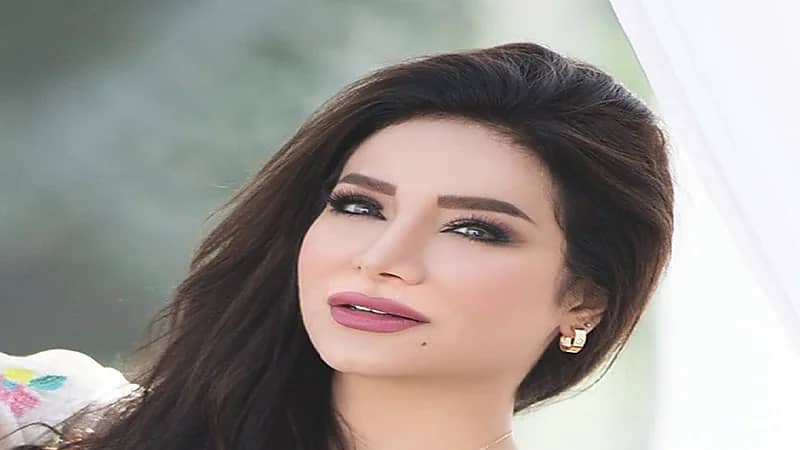 لجين عمران عن نضارة بشرتها: "شوية فيلر وبوتكس"