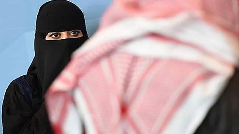 فيديو..ثرثرة زوجة تتسبب في الزواج عليها