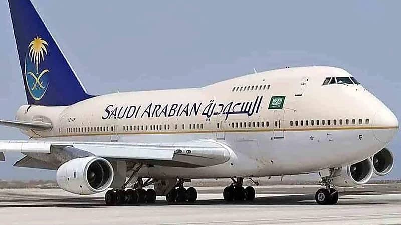 "الخطوط السعودية" تطرح وظائف للرجال والنساء