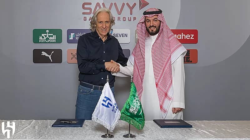 رسمياً .. الهلال يجدد عقد المدرب جيسوس