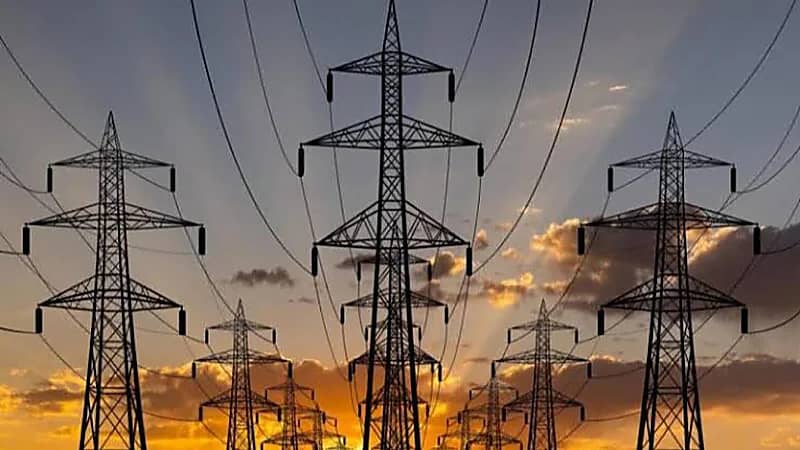 صرف تعويض 2000 ريال لمتضرري كهرباء شرورة