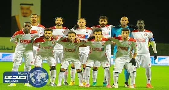 فتاة سعودية تحقق حلمها بشراء "باص مدرسي" عشقته منذ طفولتها