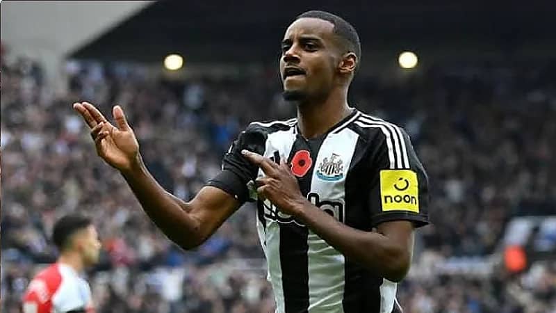 نيوكاسل يحدد شرط التخلي عن إيزاك