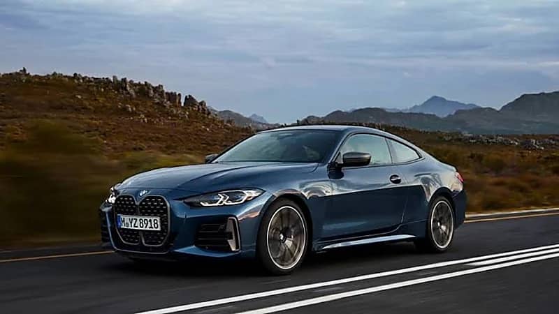 بالصور.. 5 سيارات سيدان متوسطة هي الأغلى من نوعها في المملكة