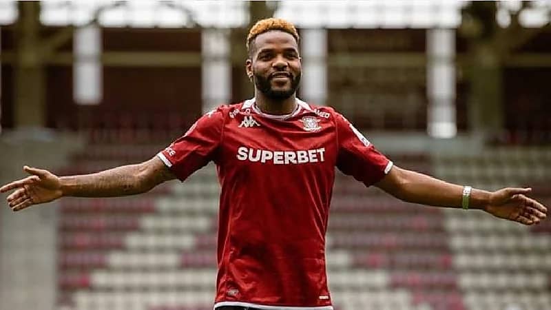 الشرطة الصينية: سقوط بوبيندزا من الدور الـ 11 ليس انتحار