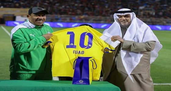 بالصور.. تكريم " فؤاد أنور " في ودية الأهلي والشباب