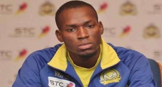 الأمير فيصل بن تركي يقدم التعازي لـ " هوساوي " في وفاة والده