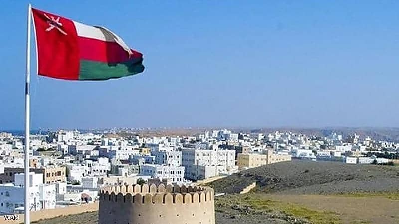 سلطنة عُمان تبدأ بتقديم "إجازة أبوة" للآباء الذين رُزقوا بأطفال حديثاً