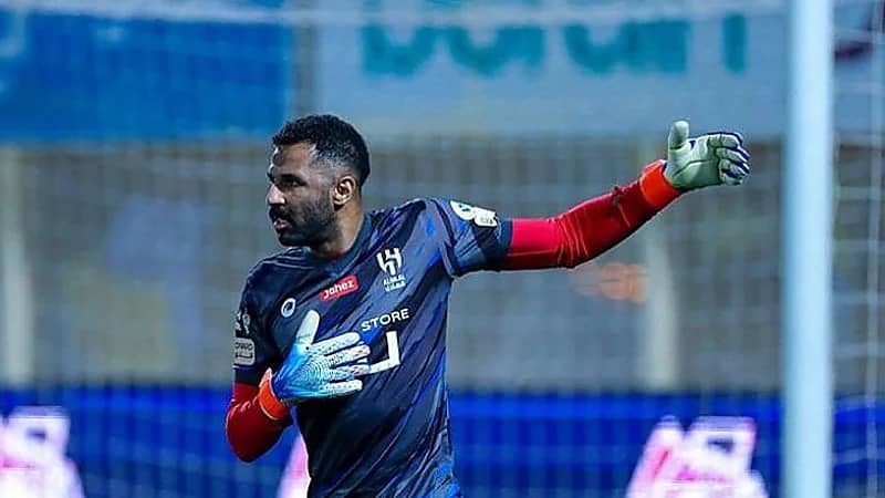 الهلال يرفض عروض بشأن محمد العويس والأخير مُصر على ترك الفريق