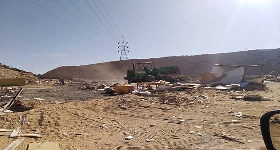 العريجاء تواصل إزالة التعديات في  " شعيب "