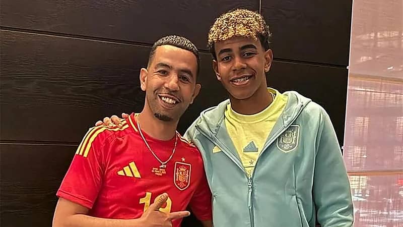 والد لامين يامال يفاجئ الجميع بظهور زوجته الجديدة لأول مرة