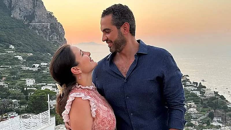 في لقطات رومانسية شام ابنه أصالة تخطف الأنظار مع زوجها في إيطاليا .. صور