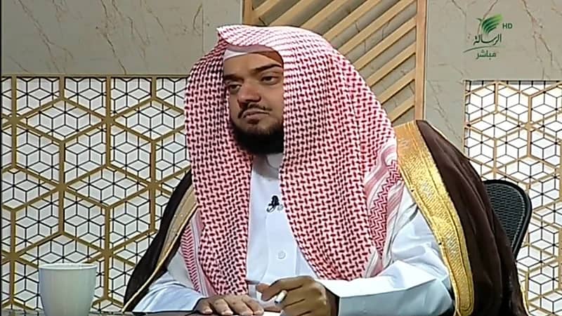 بالفيديو.. "المطوع" يوضح مدى تأثير العدسات اللاصقة بالعين على الوضوء أو الغسل