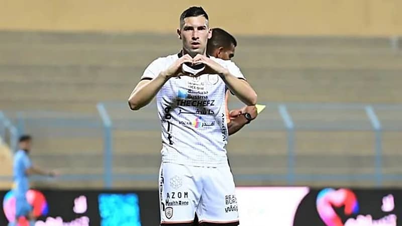 جوانكا على رادار الدوري الإماراتي بعد تألقه مع الشباب