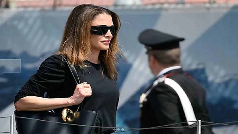 الملكة رانيا تتألق في البندقية خلال حضورها حفل زفاف جيف بيزوس..فيديو