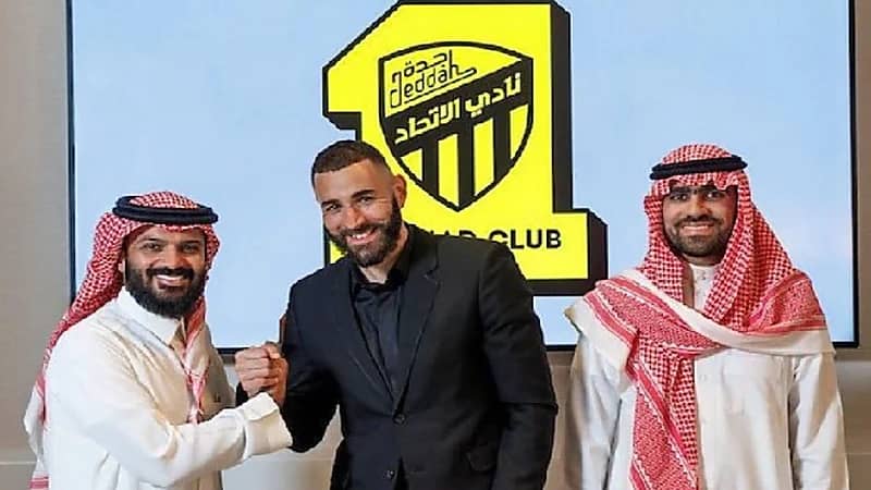 بنزيما يدعم أنمار الحائلي في ترشحه لرئاسة الاتحاد