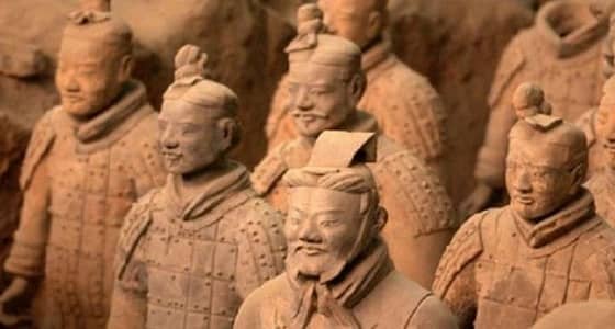 أمريكي يسرق إصبع من الطين قيمته 4,5 مليون دولار