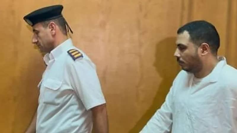 محامي "سفاح التجمع": ارتكب الجرائم لإثبات رجولته