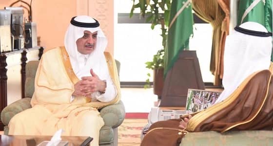 امير تبوك يلتقي المهندس فارس الشفق بمناسبة تكليفه أميناً للمنطقة
