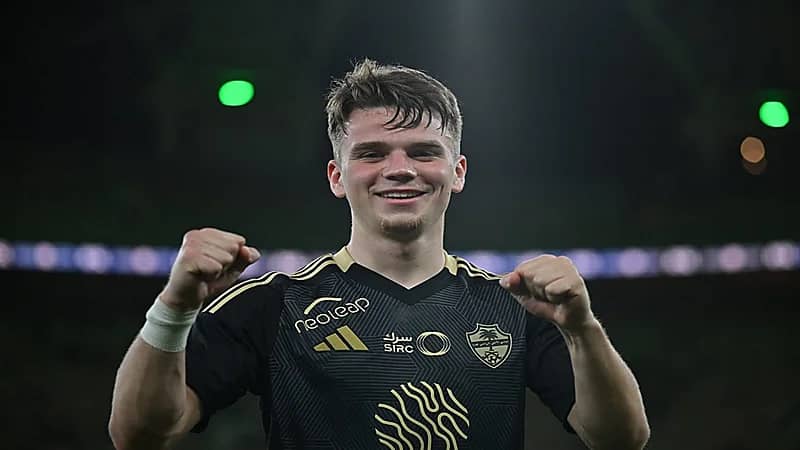 العتيبي: ماتيو دامس مستمر مع الأهلي وسيشارك مع الرديف