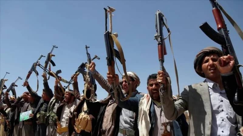 الحوثيون ينقلون مئات القطع الأثرية من متاحف صنعاء لجهات غير معروفة