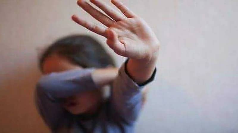 القبض على شاب اعتدى على طفلة داخل مسجد