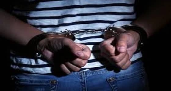 بٌرئ من قتل والدته.. فضرب جدته حتى الموت