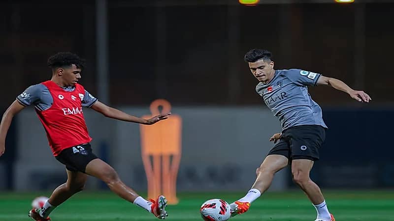 الهلال يجري مرانا اعتياديا استعدادا لمواجهة الاتفاق "صور"