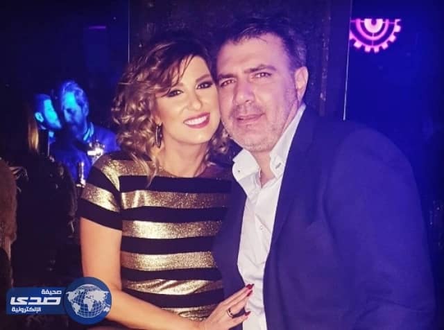 بالصور.. طبيب الأسنان صاحب الصور الحميمة مع نادين الراسي برفقة زوجته