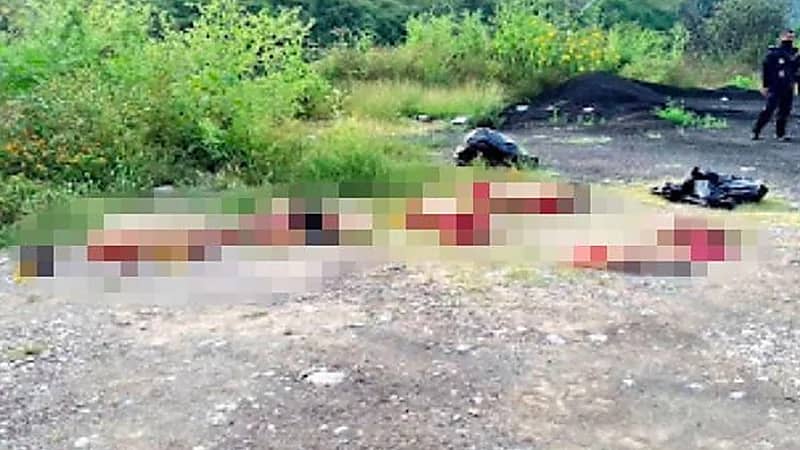 بالصور.. 4 جثث على طريق سريع وفوقها رسائل غامضة بالمكسيك