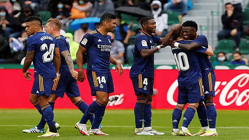 الريال يختطف هدفين من إلتشي ويتصدر "الليجا"