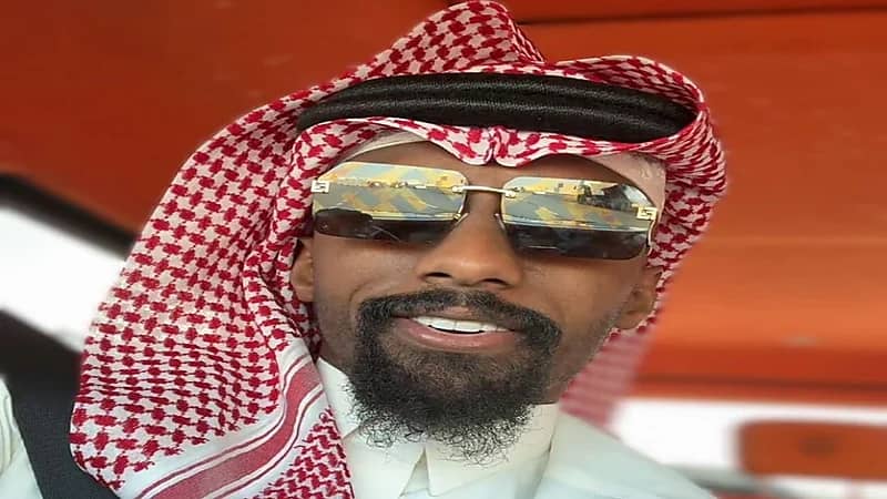 إطلالة العيد.. مدافع الهلال خليفة الدوسري يهنئ المتابعين بصورة مميزة