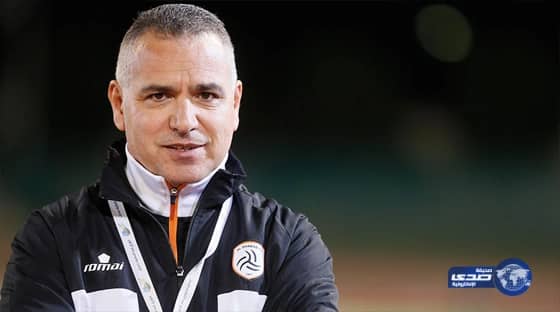 بالفيديو.. فتاة تضرب متحرشين بالآيس كريم