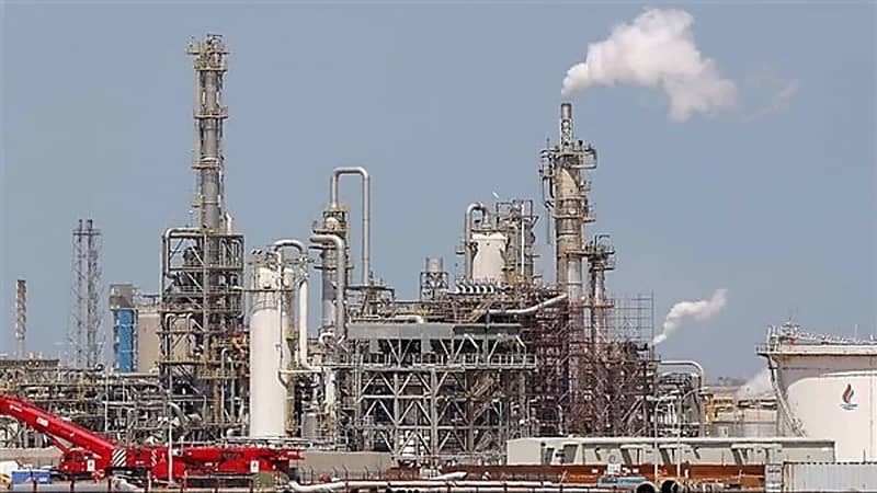 توقف طارئ لوحدات بمصفاة ميناء الأحمدي بسبب انقطاع مياه التبريد