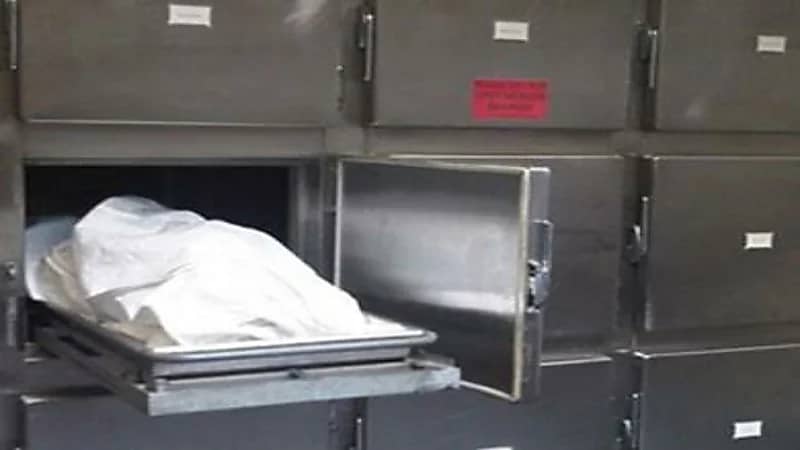 رجل يخنق زوجته حتى الموت بسبب رفضها معاشرته