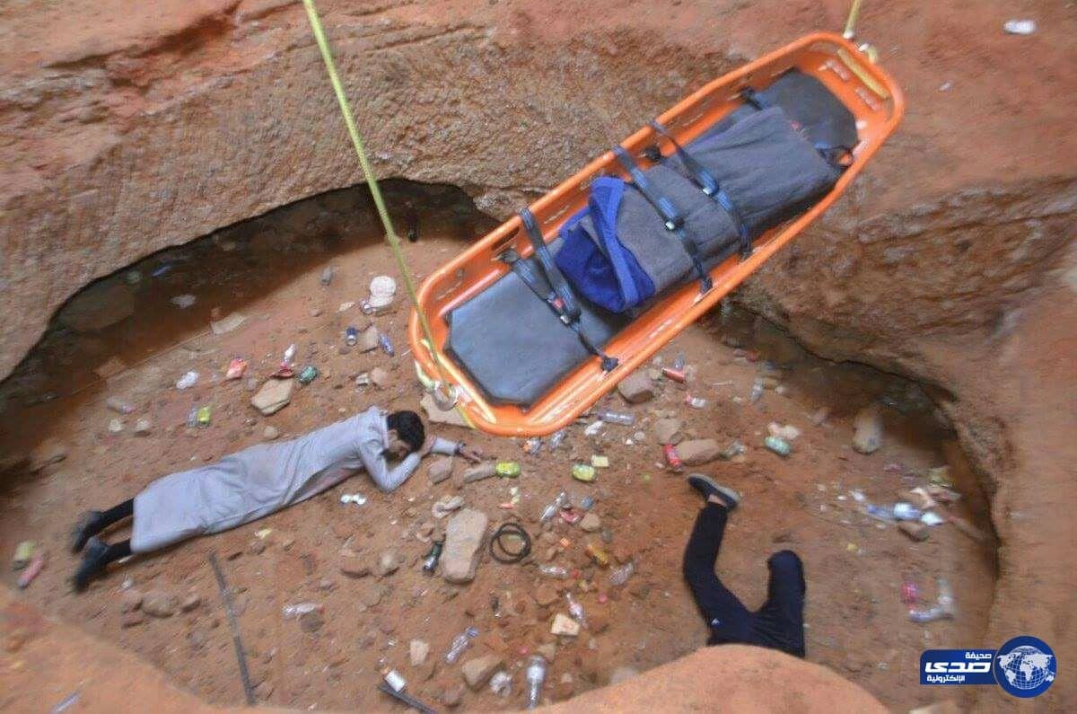 بالصور .. مدني الجوف يُبين حقيقة سقوط شخصين ببئر سيسرا