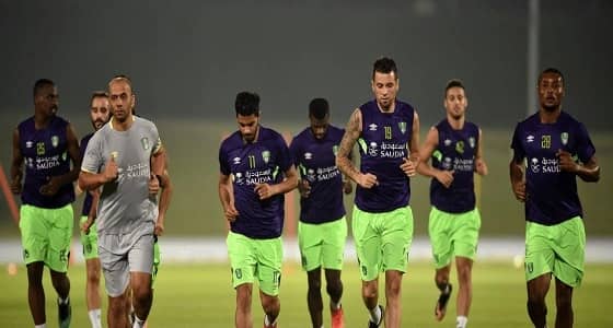 الأهلي يحفز لاعبيه قبل موقعة الفيحاء.. وريبروف يضع التشكيل النهائي