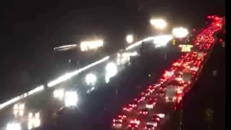 شاهد.. هروب جماعي من مدينة تامبا الأمريكية خوفاً من إعصار آيان