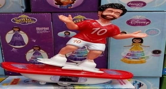بالصور.. فانوس محمد صلاح يغزو الأسواق