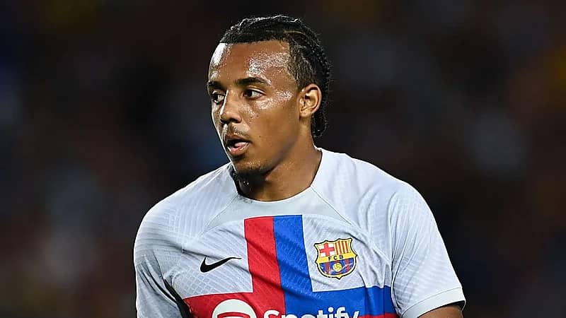 نجم برشلونة يرفض عرض الاتحاد