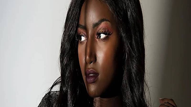 عبير سندر: "لوني أجمل ما فيا"