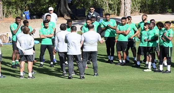 بالفيديو.. بيتزي يقسم تدريبات الأخضر لفترتين في ماربيا