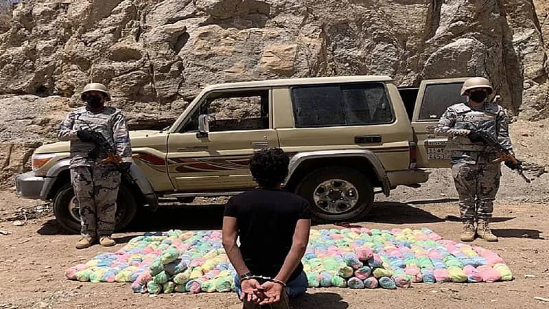 إحباط محاولات تهريب مخدرات إلى عدة مناطق والقبض على 50 متهماً(فيديو)